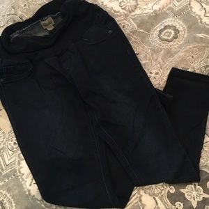 Maternity skinny jeans